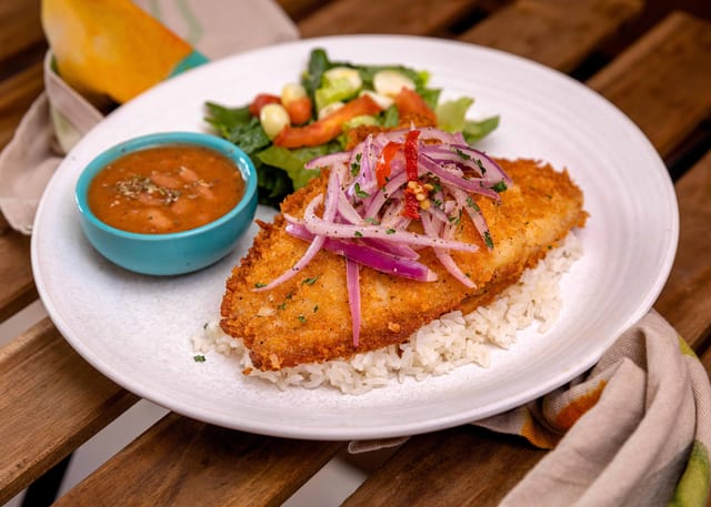 Fried Fish Plate (Pescado Frito Plato).
